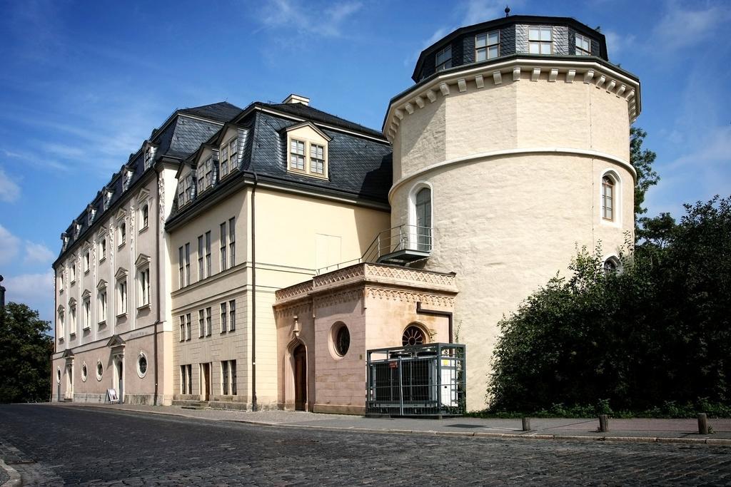 Apart Hotel Weimar Екстериор снимка
