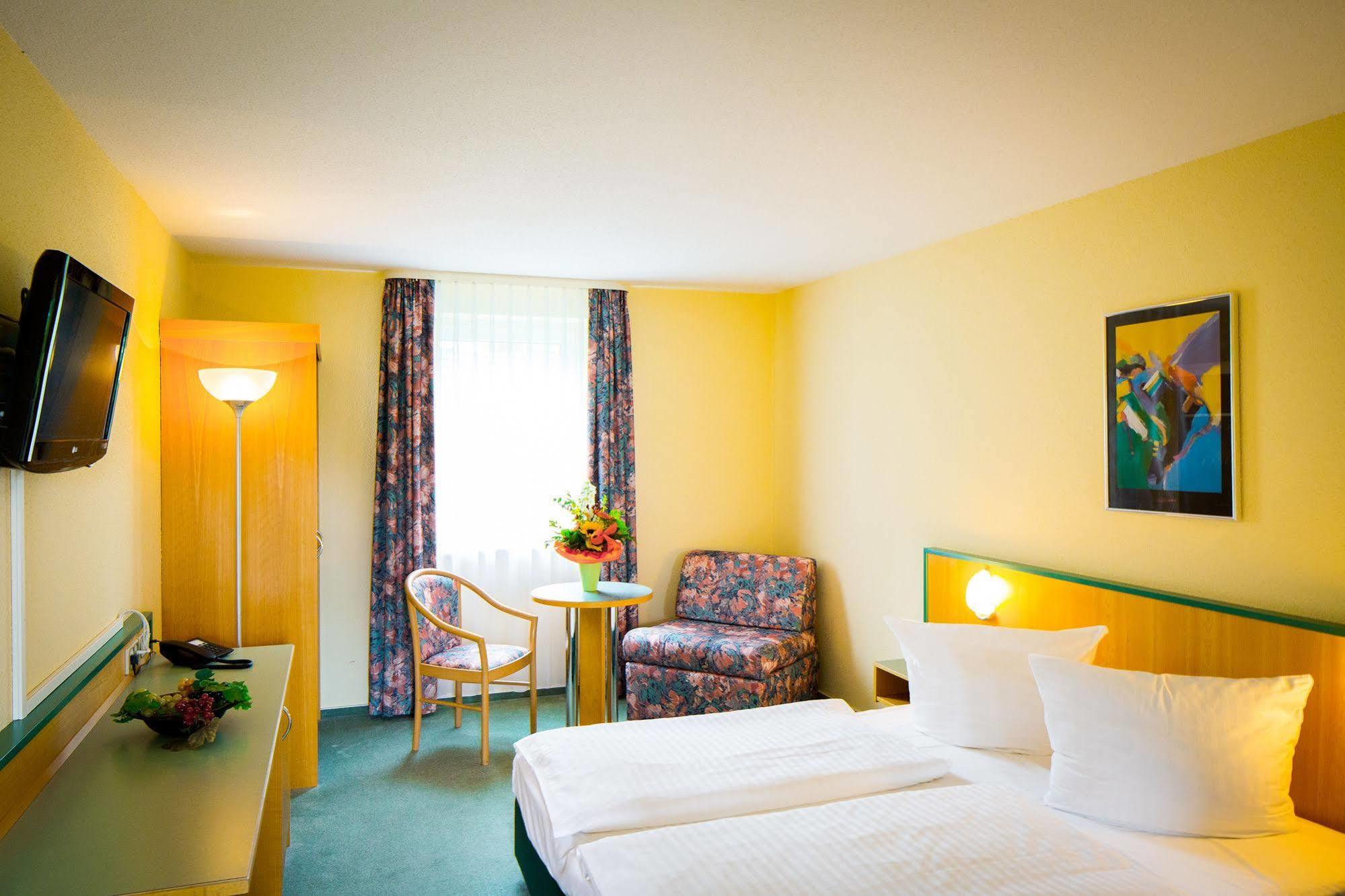 Apart Hotel Weimar Екстериор снимка
